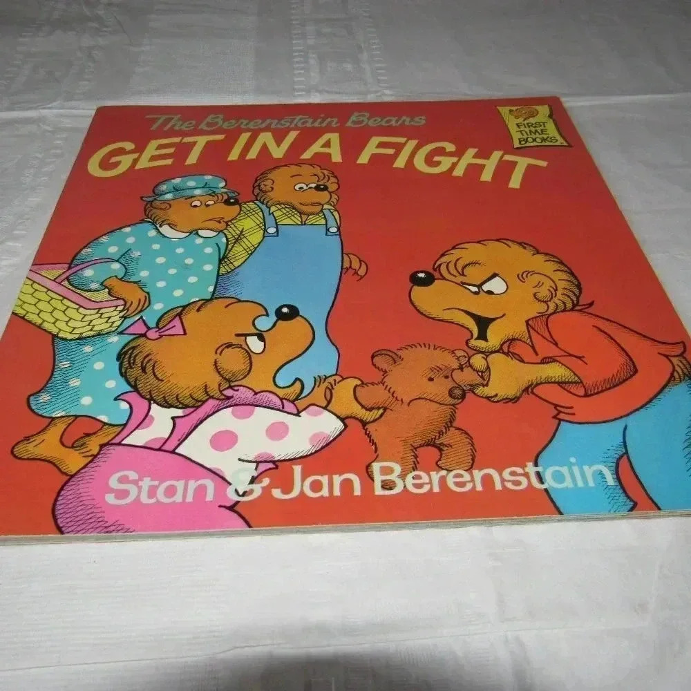 The Berenstain Bears GET IN A FIGHT Color Illustrated Paperback Learning to Read